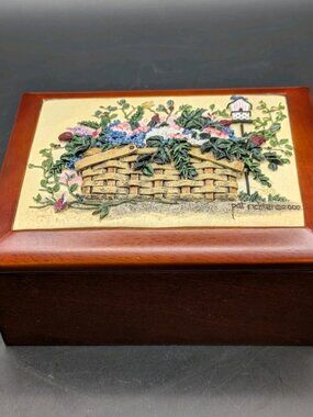 Vtg Gift of Sound Music Jewelry Box Plays Unchained Melody 3D Flower Basket